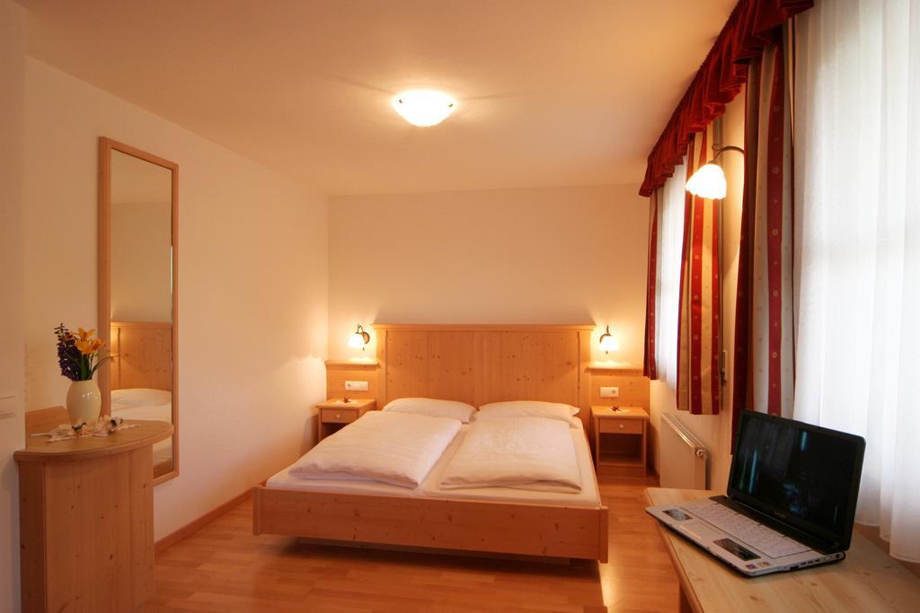 Apartments Serghela San Cassiano  Habitación foto